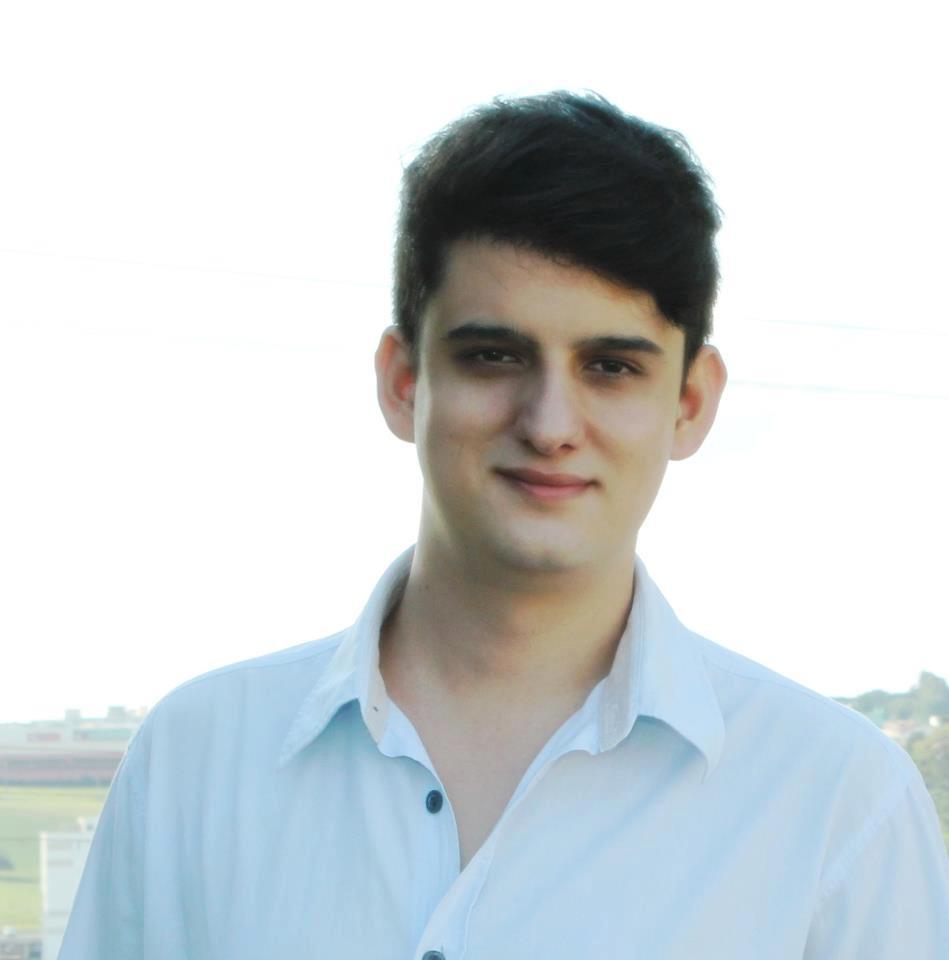 Aluno do Uni-FACEF é homenageado pela Câmara Municipal de Franca