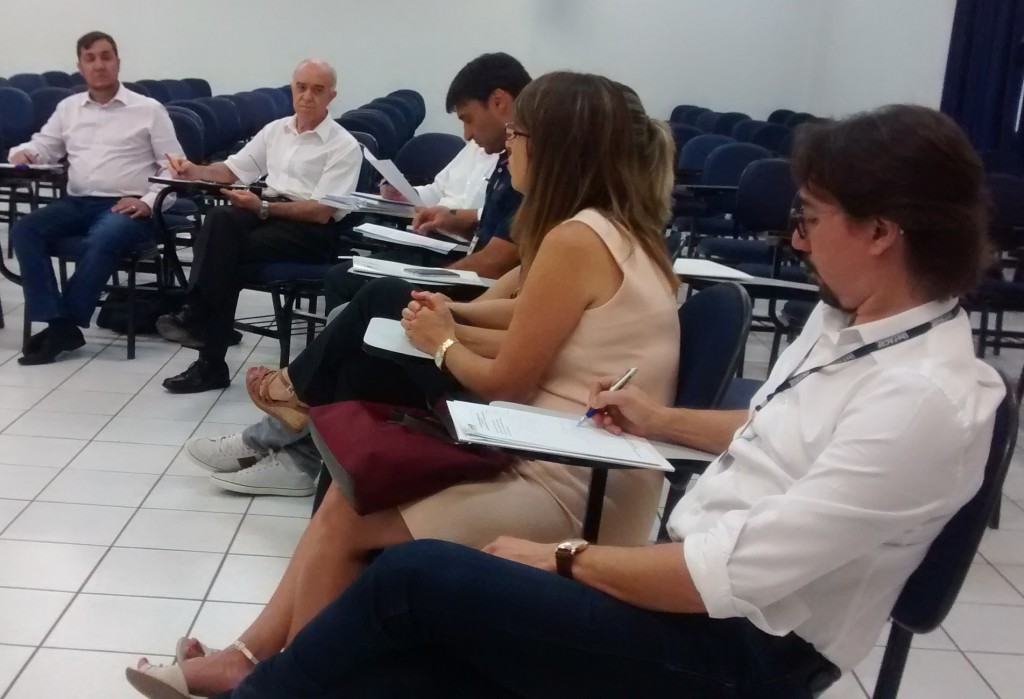 Uni-FACEF recebe instituições da AIMES para discutir questões que afetam instituições de ensino superior municipais