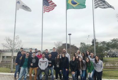 Estudantes de Engenharia de Produção, do Uni-FACEF, visitam a Martin Brower, na Food Town