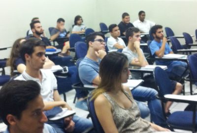 Palestra sobre criação de marca para estudantes de Publicidade e Propaganda