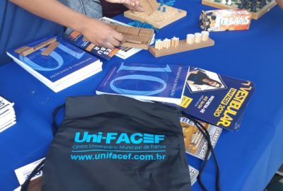 Uni-FACEF participa de Feira das Profissões em escolas de Franca