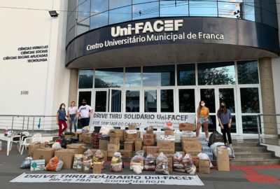 Drive-Thru Solidário Uni-FACEF arrecada alimentos, roupas e itens de higiene