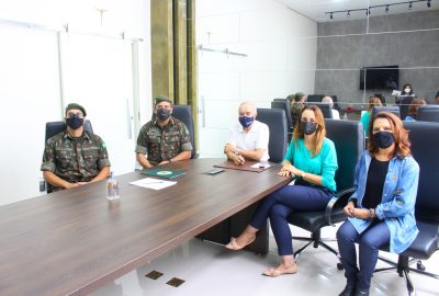 Uni-FACEF e Tiro de Guerra Franca assinam convênio