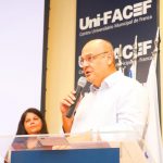 Alexandre Ferreira, Prefeito de Franca, fala na cerimônia de lançamento do PET-Saúde, no Uni-FACEF.
