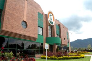 Universidade colombiana abre vagas para estudantes do Uni-FACEF