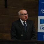 Professor Orivaldo Donzelli, Chefe do Departamento de Ciências Contábeis, do Uni-FACEF, recebe homenagem.