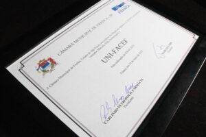 UniFACEF recebeu diploma da Moção de Aplausos