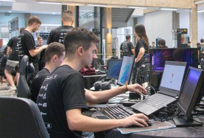 Estudantes dos cursos da área de Computação, do UniFACEF, desenvolveram soluções de sustentabilidade no Hackathon UniFACEF 2023