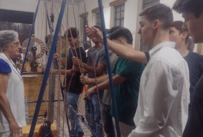 Estudantes dos cursos de Engenharia Civil e Engenharia de Produção, do UniFACEF, estiveram no Colégio Champagnat, em visita técnica