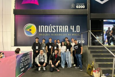 Estudantes do UniFACEF exploram a Indústria 4.0, na EXPOMAFE 2025