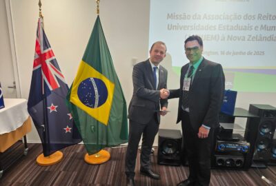 Reitor do UniFACEF participa de encontro estratégico na Nova Zelândia