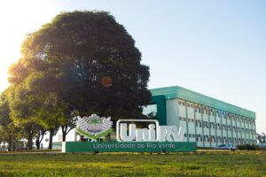 UniFACEF e UniRV firmam convênio para promover mobilidade nacional e pesquisa