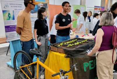 Uni-FACEF realiza o III Think “O Despertar pela Ciência” e reúne estudantes em noite dedicada à inovação e ao protagonismo científico