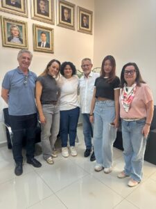 Intercambistas da Rotary Franca participam de aulas no curso de Psicologia