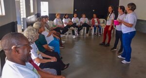 Campanha ‘Outubro Rosa’, de prevenção ao câncer de mama, continua nas UBSs com estudantes da Medicina UniFACEF